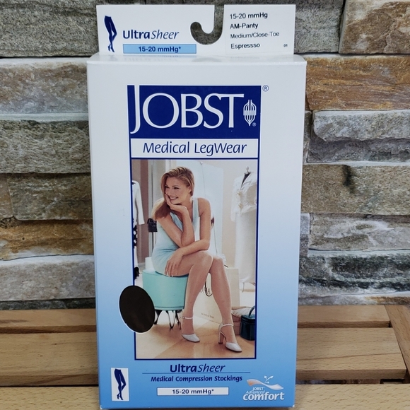 JOBST Compression Pantyhose 15-20mmHg Closed Toe - Picture 2 of 5